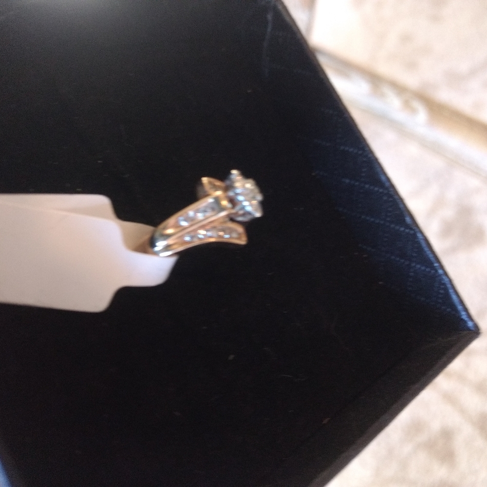 Ring - Picture 2 of 2